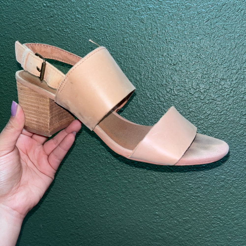 TOMS 9.5 Heels